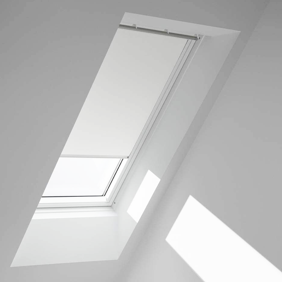 VELUX Sichtschutzrollo DKL SK06 1025SWL Weiß \\ Dachfenster Garten Fensterabdeckung Fensterabdeckung | und weiß Sichtschutzrollo \\ Innenräume für | Haus 114x118cm \\ Verdunkelungsrollo