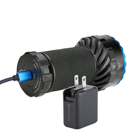 OUTLET OLIGHT X7R Marauder 2 mit Ladegerät ohne Verpackung I Strahlabstand 800 m