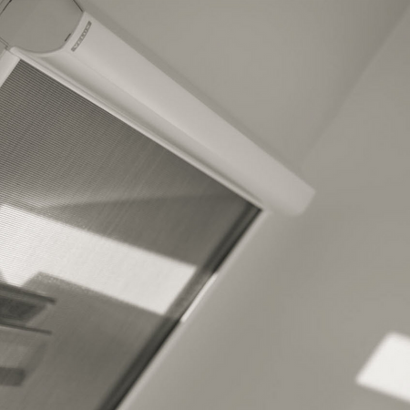 Velux Insektenschutzrollo / Fliegengitter für Dachfenster ZILPK250000SWL 940x550